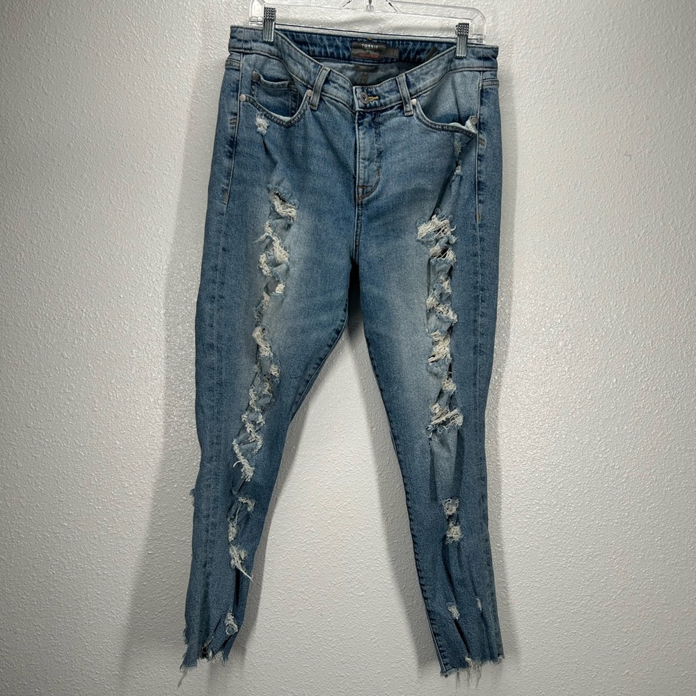 Torrid High Rise Straight Vintage Stretch 12T